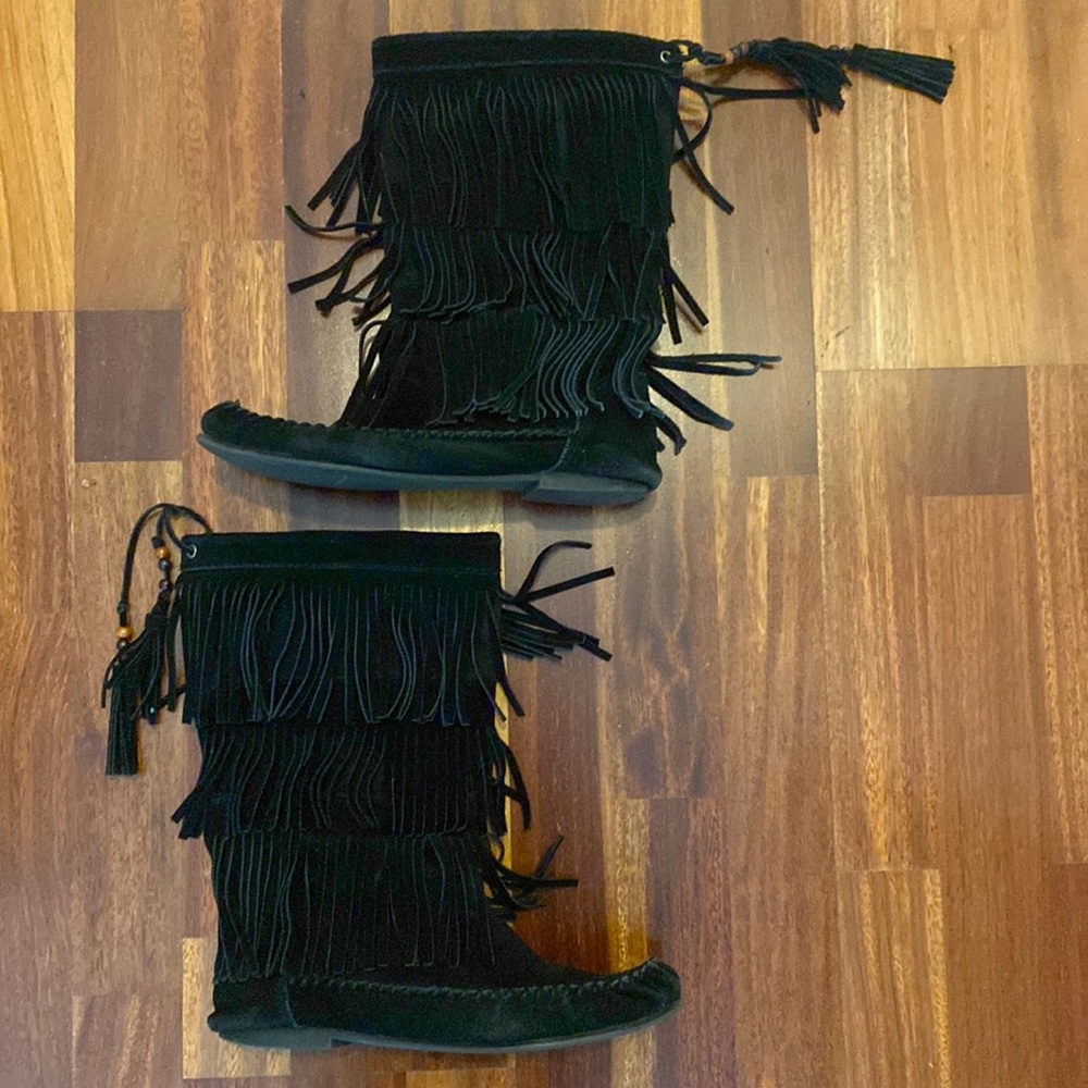 Steve Madden fringe boots